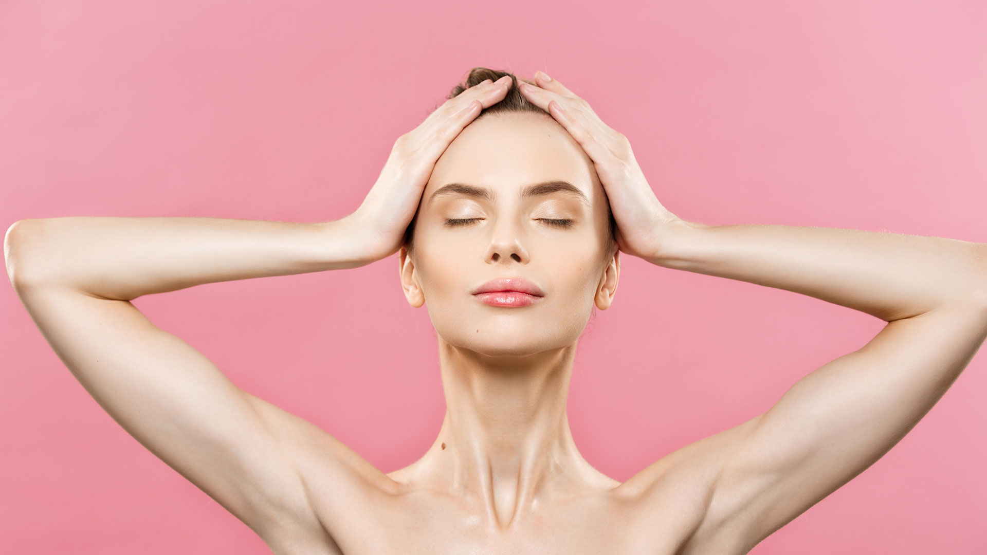 Saten Yüz Germe Nedir? Ameliyatsız Cilt Sıkılaştırma ile Doğal Lifting Mümkün mü? | Doç. Dr. Hüray Hügül