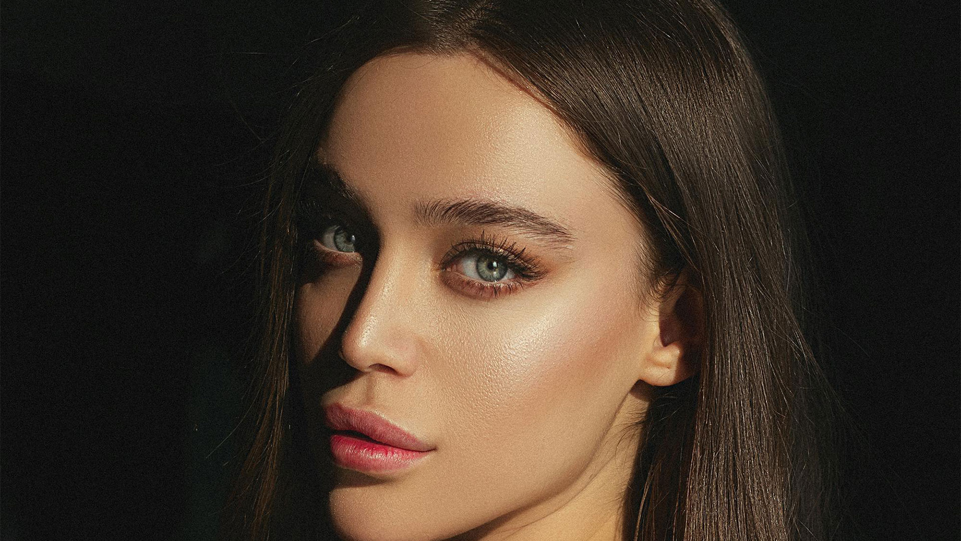 Forehead Filler application — Assoc. Prof. Hüray Hügül