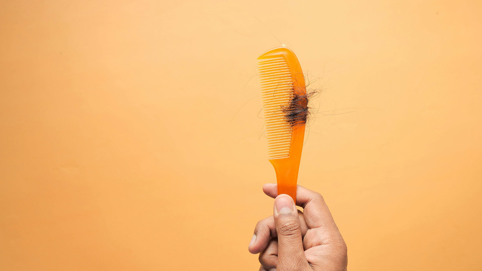 Alopesi Tedavisi uygulaması - Doç. Dr. Hüray Hügül
