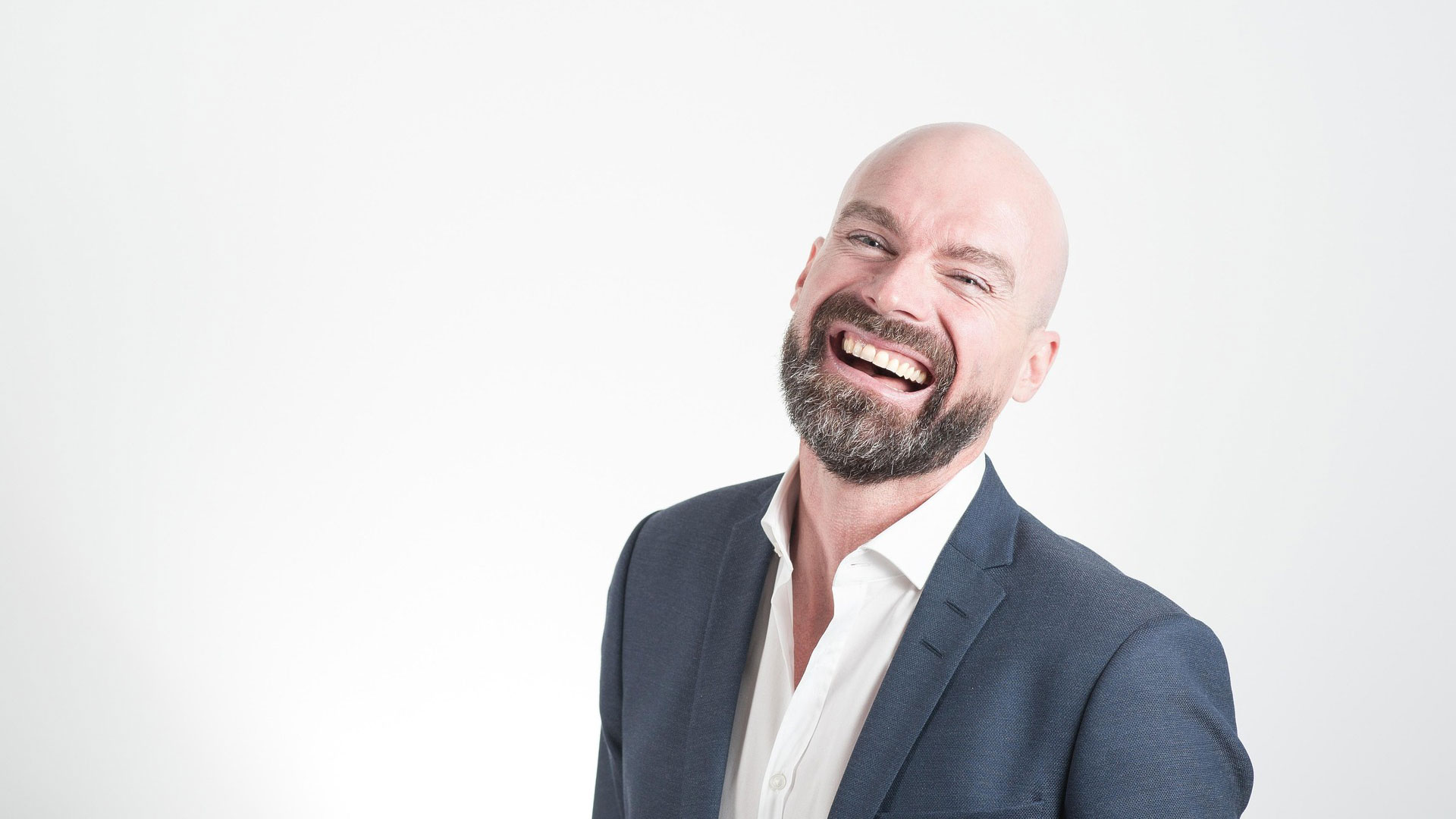 Hair Loss Treatment in Antalya application — Assoc. Prof. Hüray Hügül